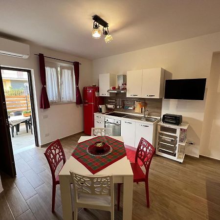 Willa J&M House Fondi Zewnętrze zdjęcie